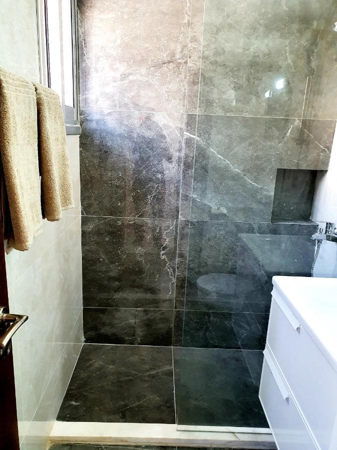 2 Bedroom Cozy Near Tourist Area, 200m From Sea Paphos