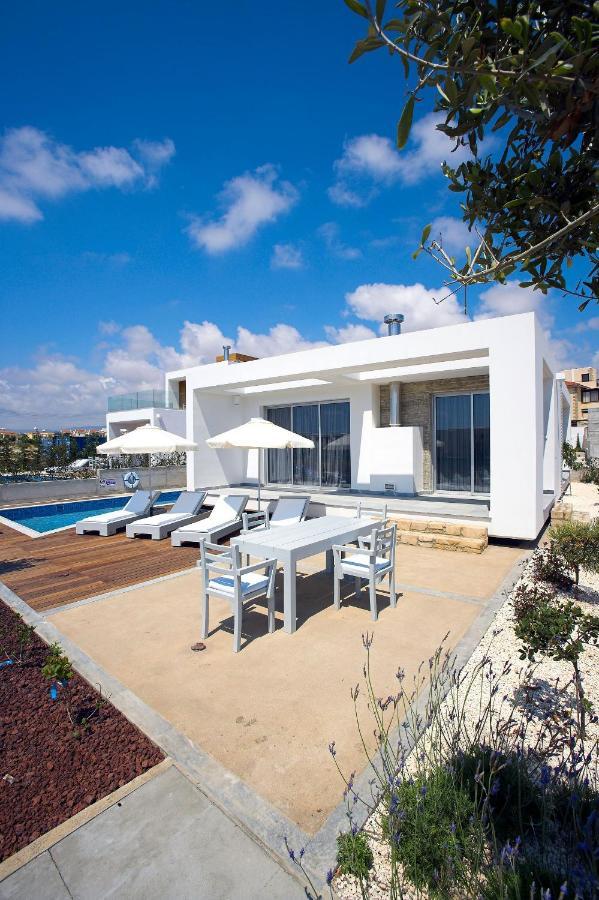 Paradise Cove Luxurious Beach Villas Aqua 2 Bedroom Villa Paphos