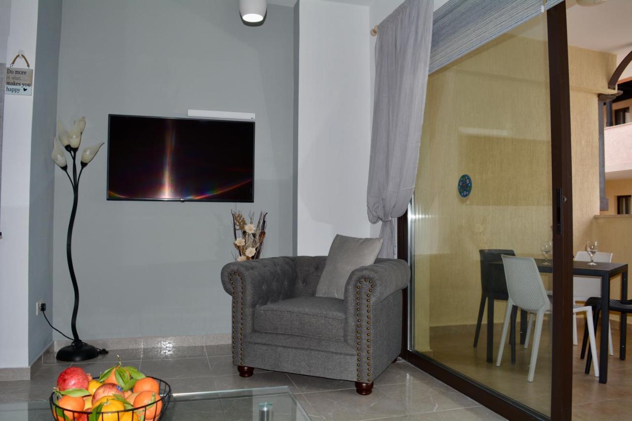 Queens Gardens - Kato - Next To Kings Ave Mall --- By Yiota Apartment Paphos