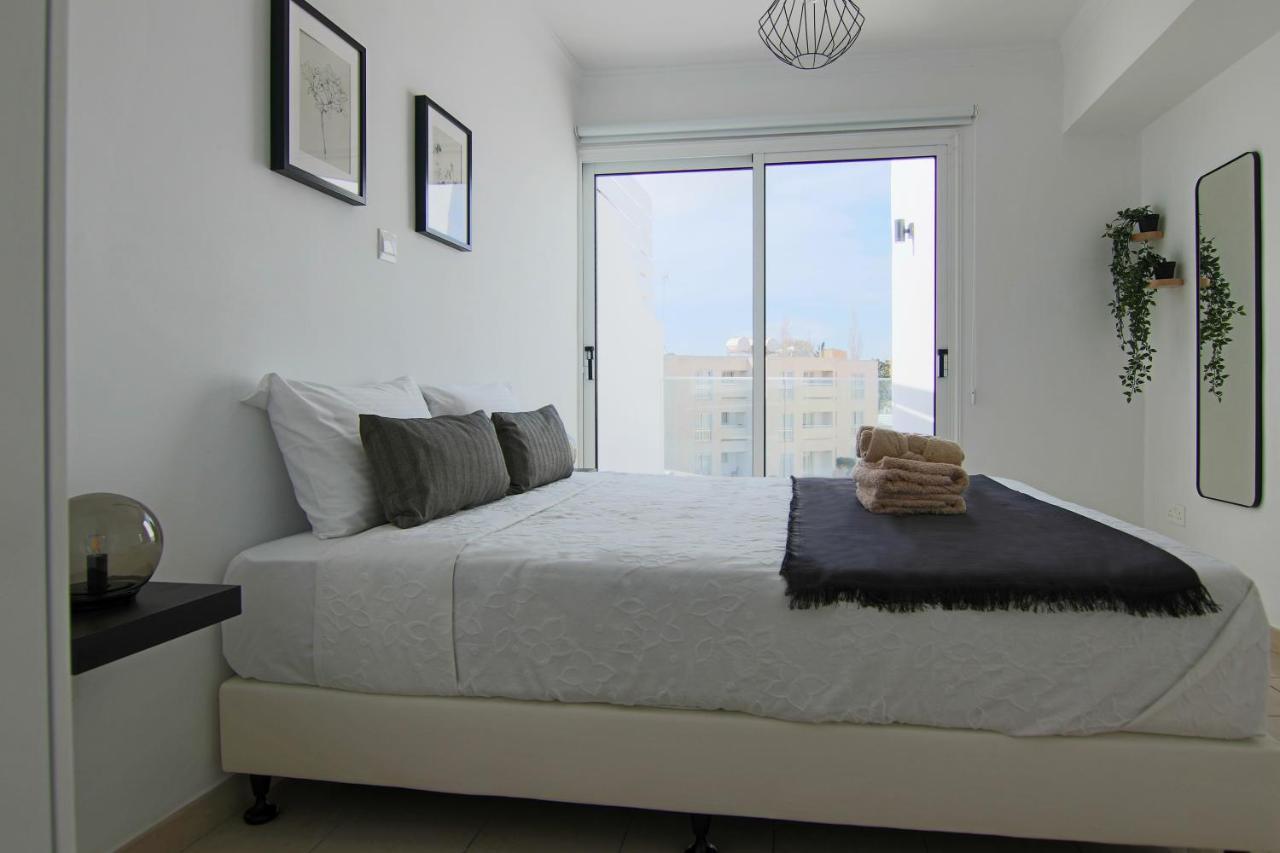Phaedrus Living Seaside Junior Lighthouse 63