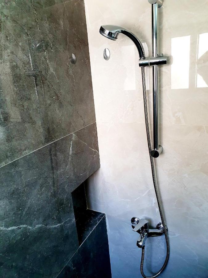 2 Bedroom Cozy Near Tourist Area, 200m From Sea * Paphos