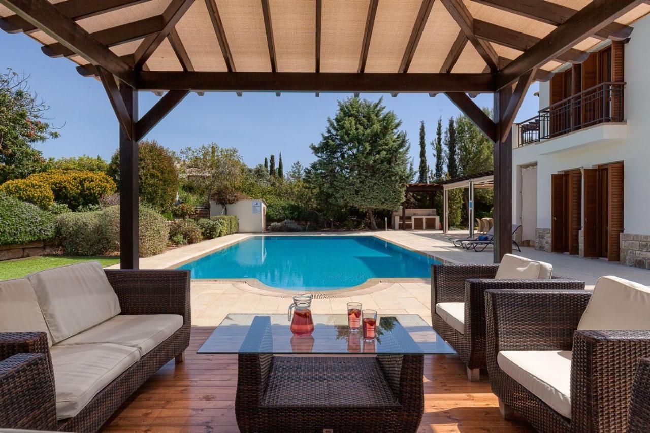 Villa Aphrodite Hills Superior Superior 0135 Air Conditioning 5 Bedrooms *