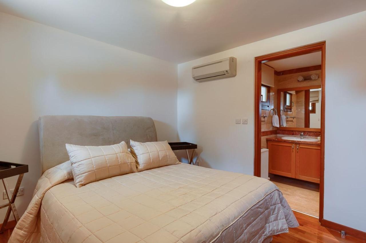 Aphrodite Hills Superior Superior 0135 Air Conditioning 5 Bedrooms * Paphos