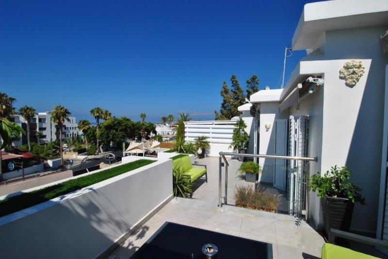 Savveli By The Sea Apartment *