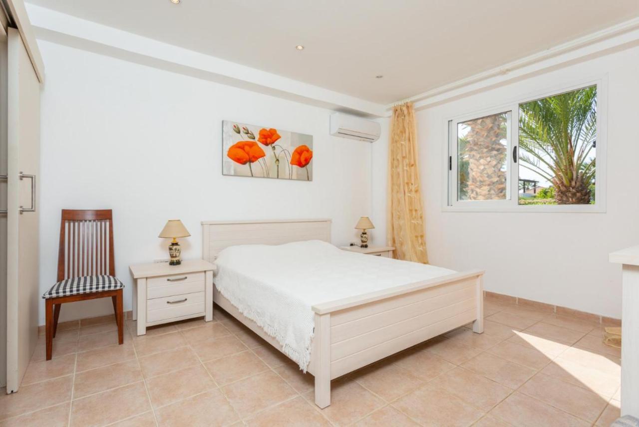 Coral Aura Villa *