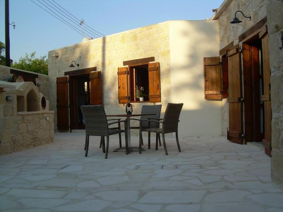 Ktima Charitini 2 Holiday home *