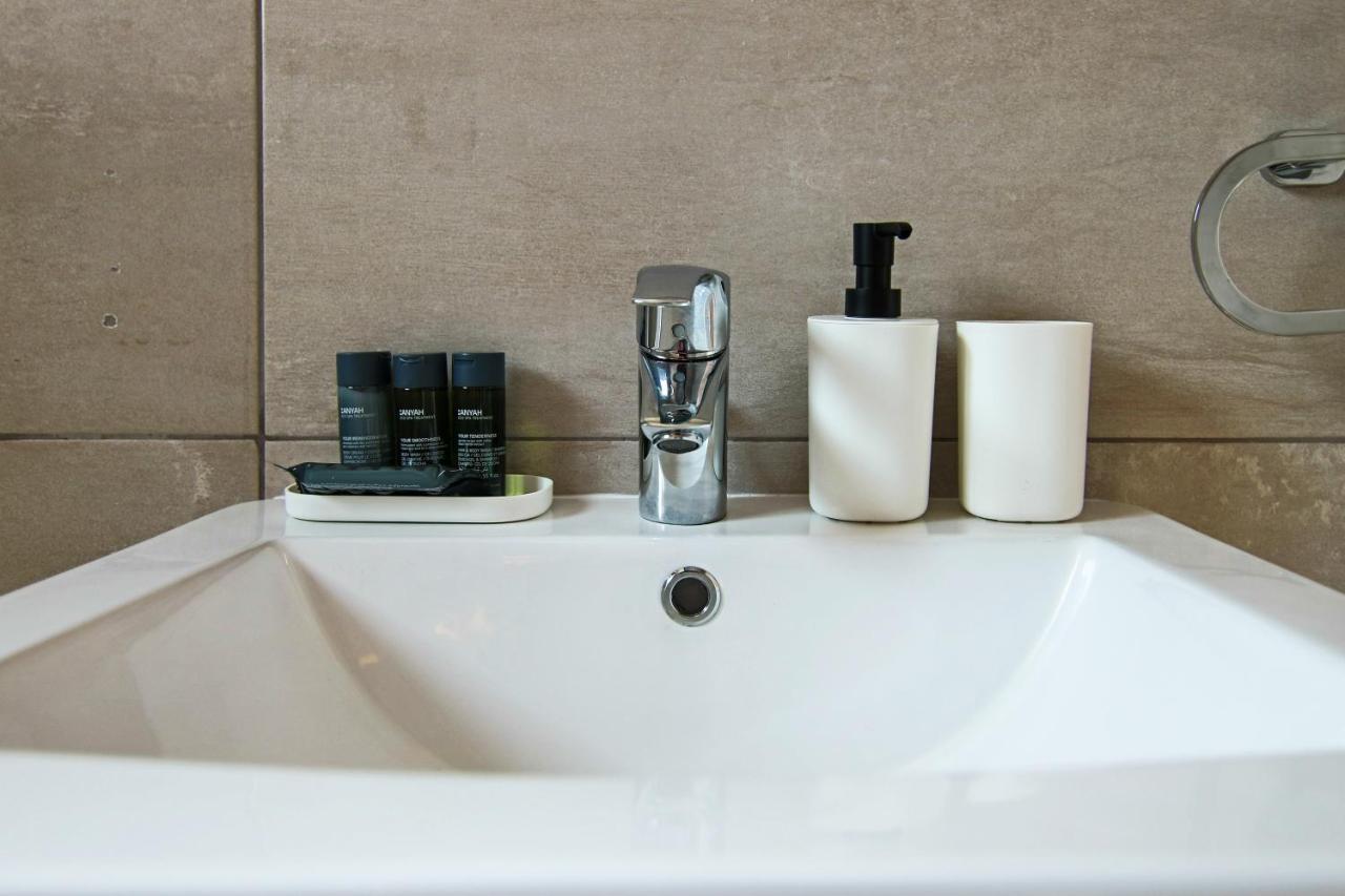 Apartment Phaedrus Living Cityview Luxury Flat Walnut Grove *
