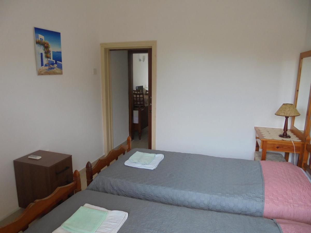 Niki Court Apartment *