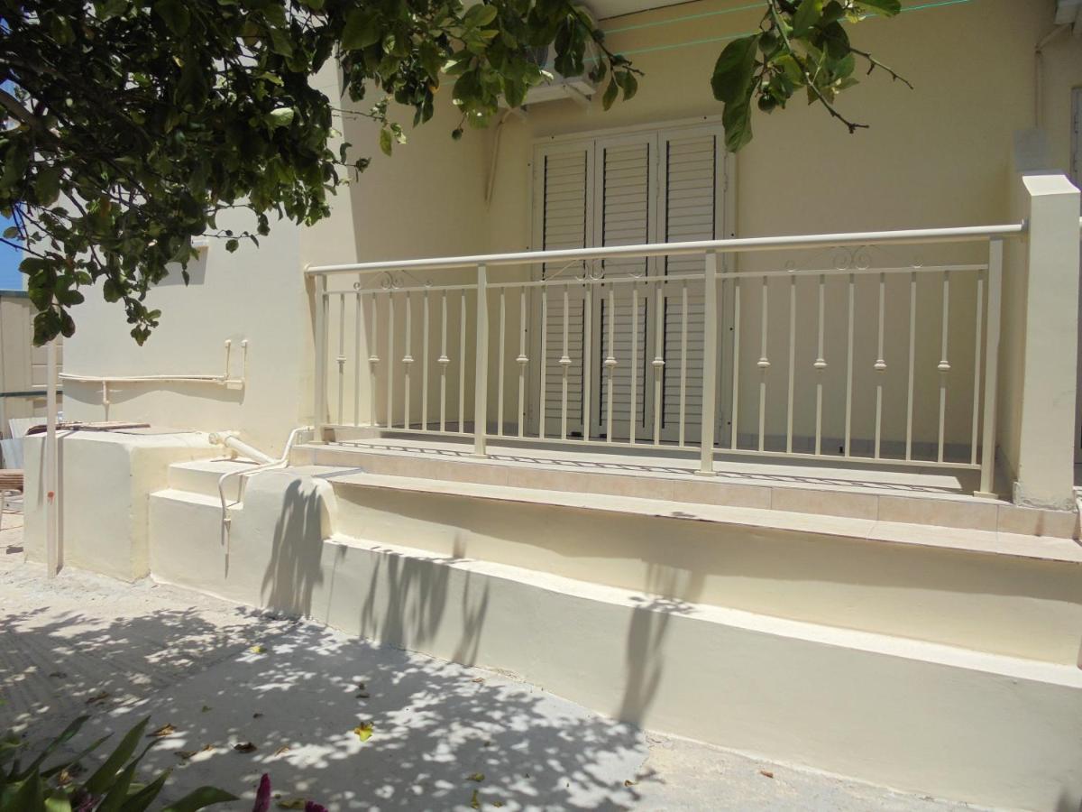 Niki Court Apartment *