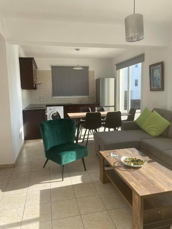 Cosy In Kato With Pool Access
