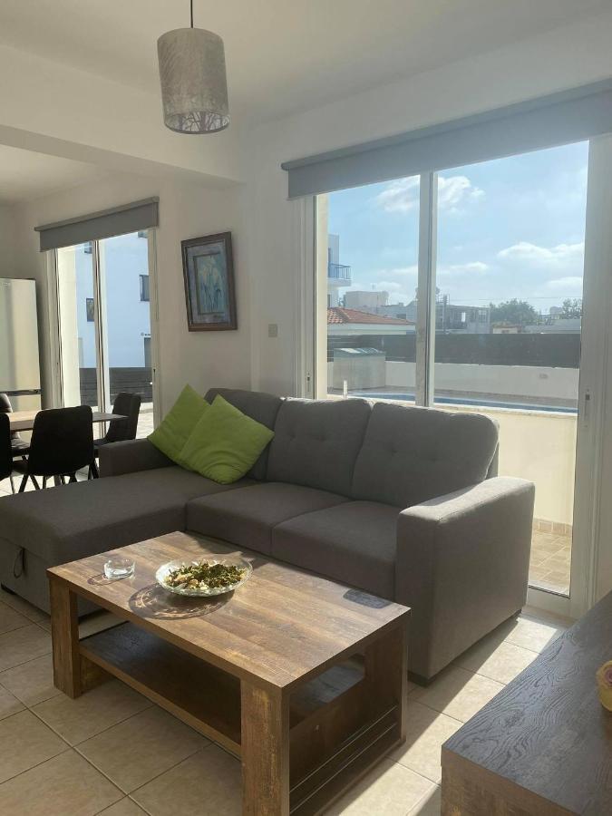 Cosy In Kato With Pool Access Apartment *