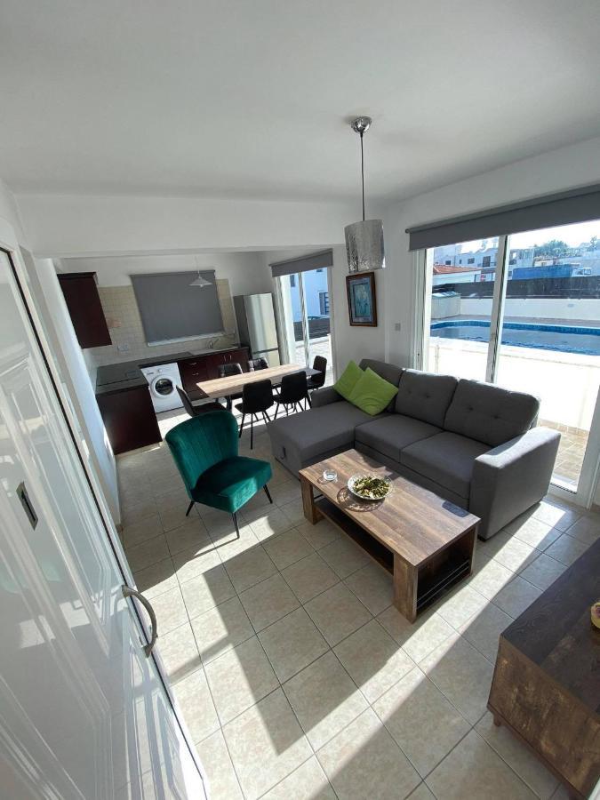 Apartment Cosy In Kato With Pool Access Paphos