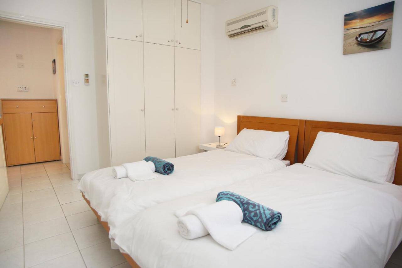 Apartment Iris Village Kato Paphos