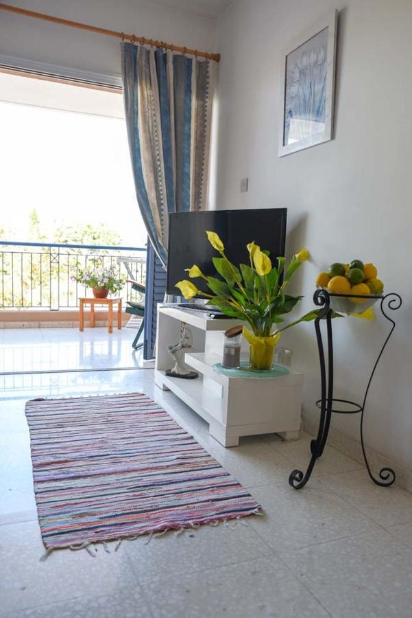 Paradise Gardens With A Large Terrace * Paphos