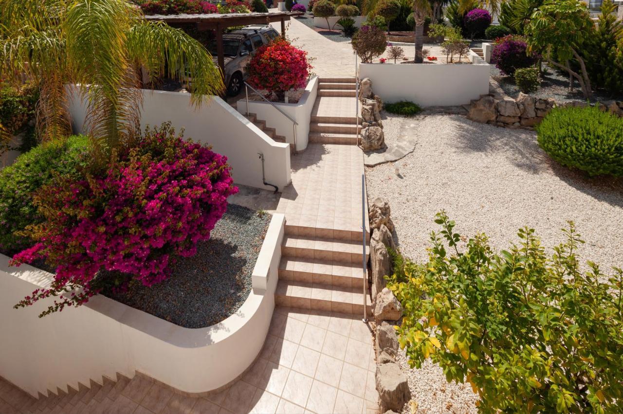 Infinity Luxury 4 Bedroom Villa Paphos