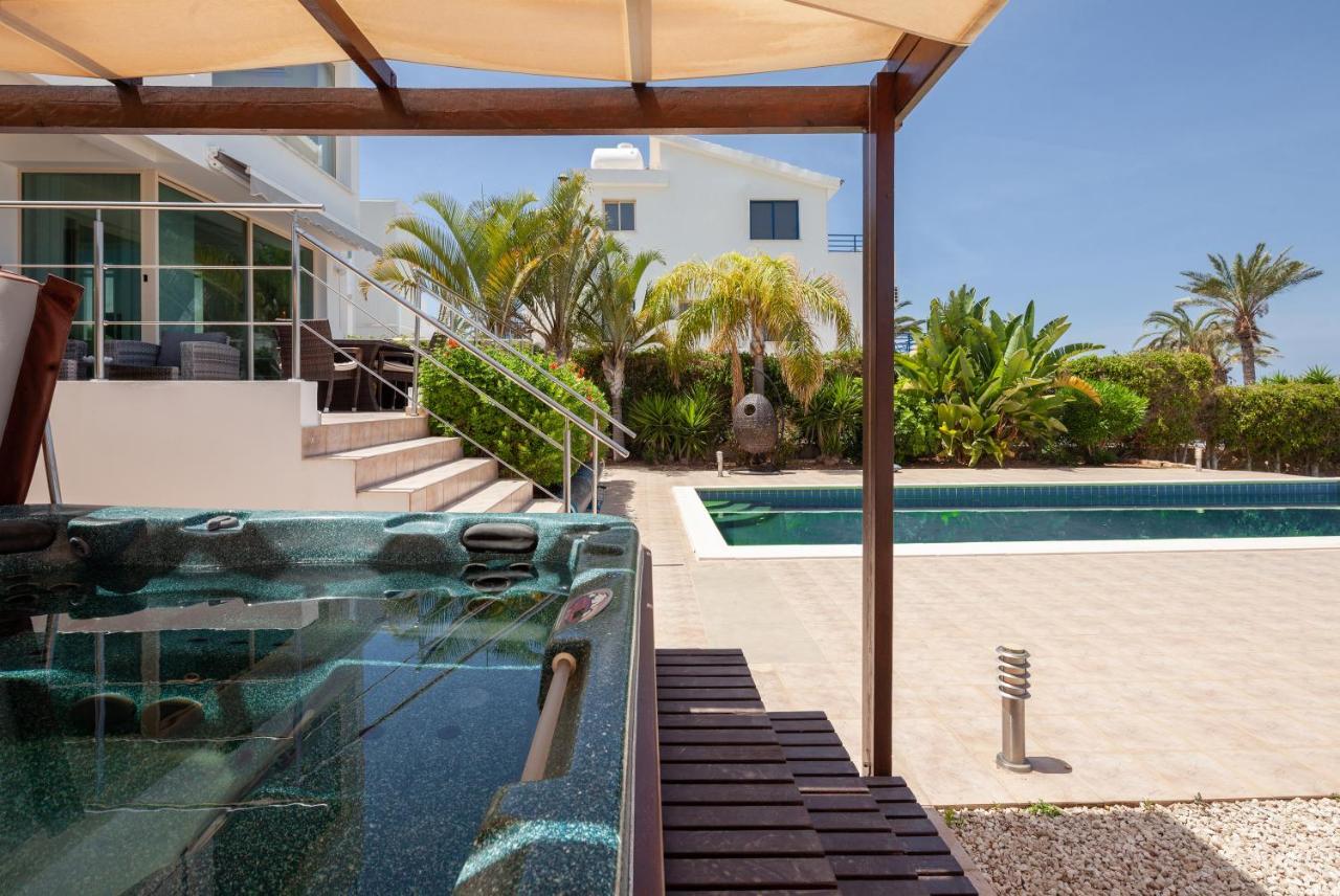 Infinity Luxury 4 Bedroom *