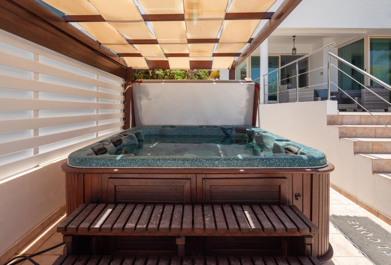 Infinity Luxury 4 Bedroom Villa