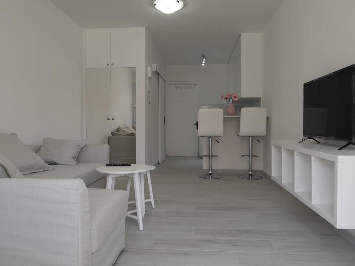 In Heart Of Tourist Area Of Apartment *