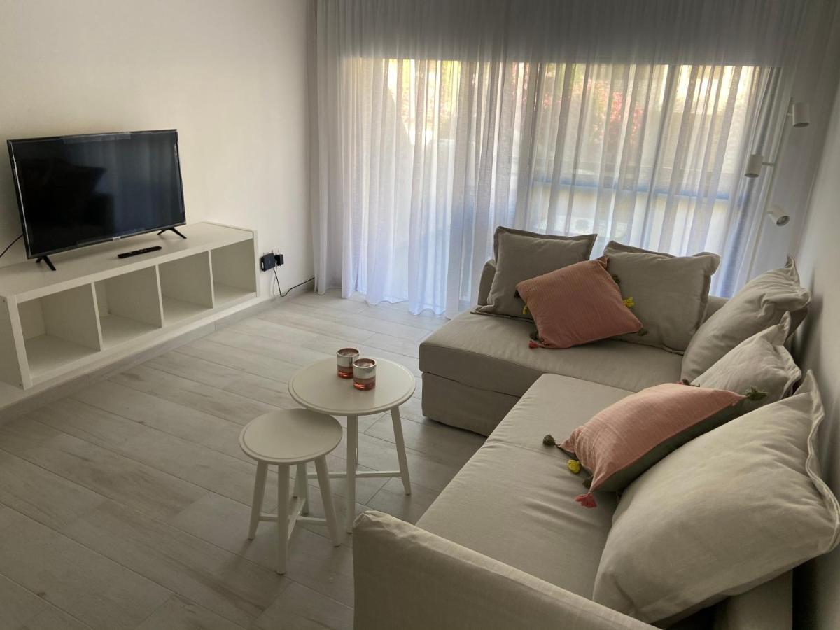 Apartment In Heart Of Tourist Area Of Paphos