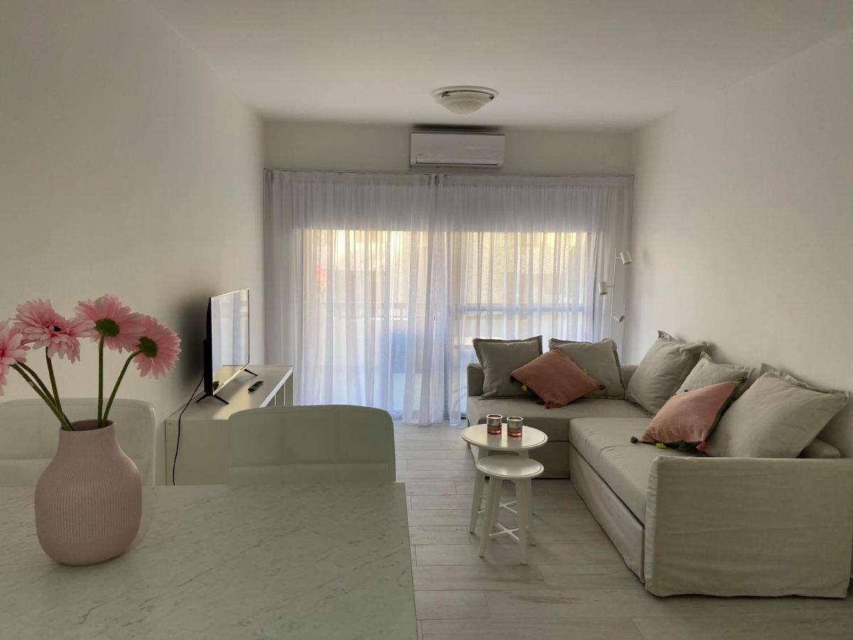 In Heart Of Tourist Area Of Apartment