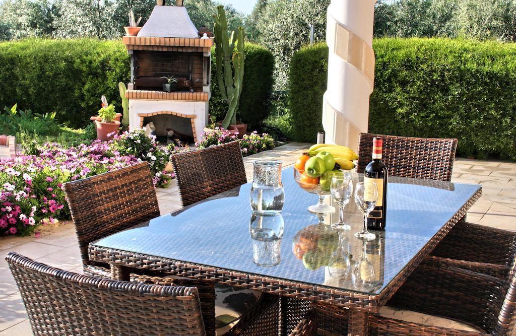 Villa Paradise *