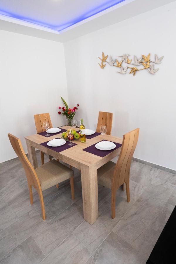 Kato 1br Near Harbour/beach/sea Apartment Paphos