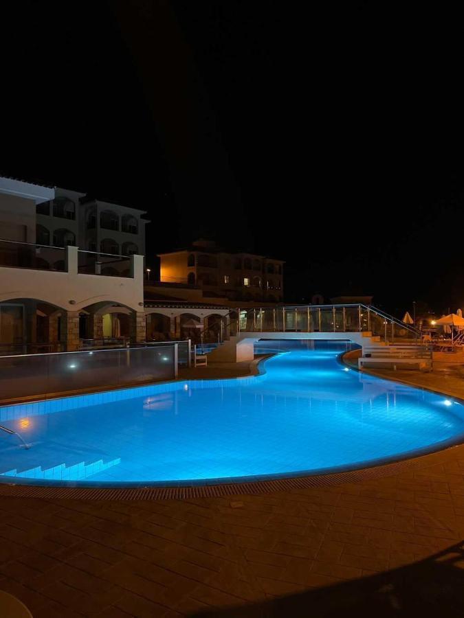 Cozy 2 Bedrooms In Complex With Swimming Pools And Beautiful View Apartment