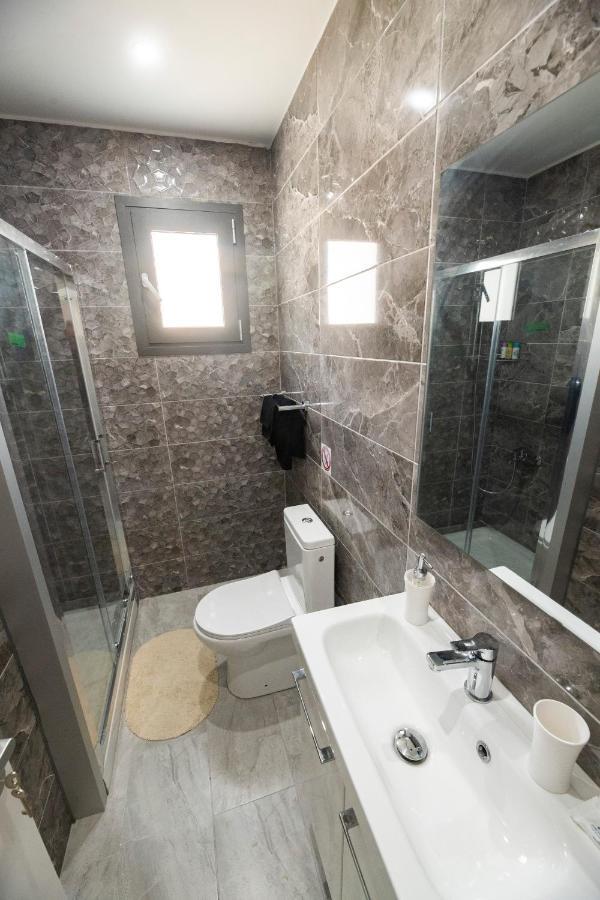 Kato 1br Near Harbour/beach/sea Apartment *