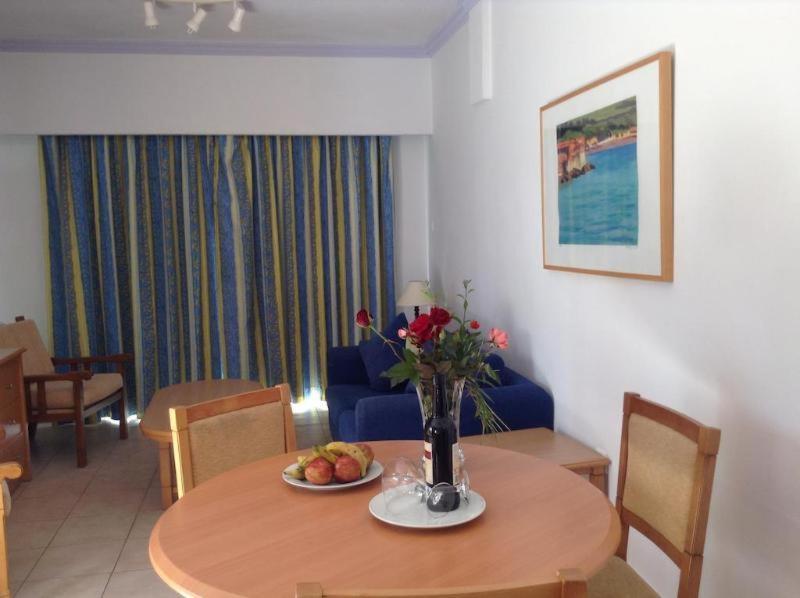 Gardens Apartment *