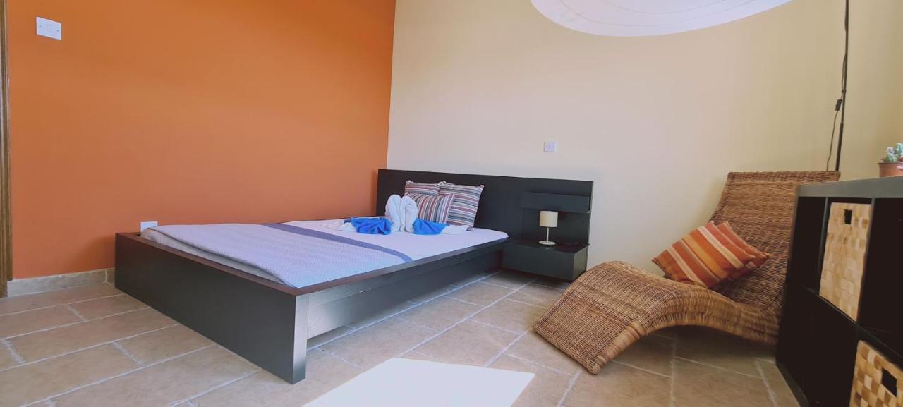 Elegance 3br Apt Apartment *