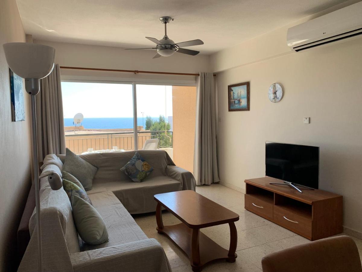 King's Palace - Very Spacious 1 Bed *