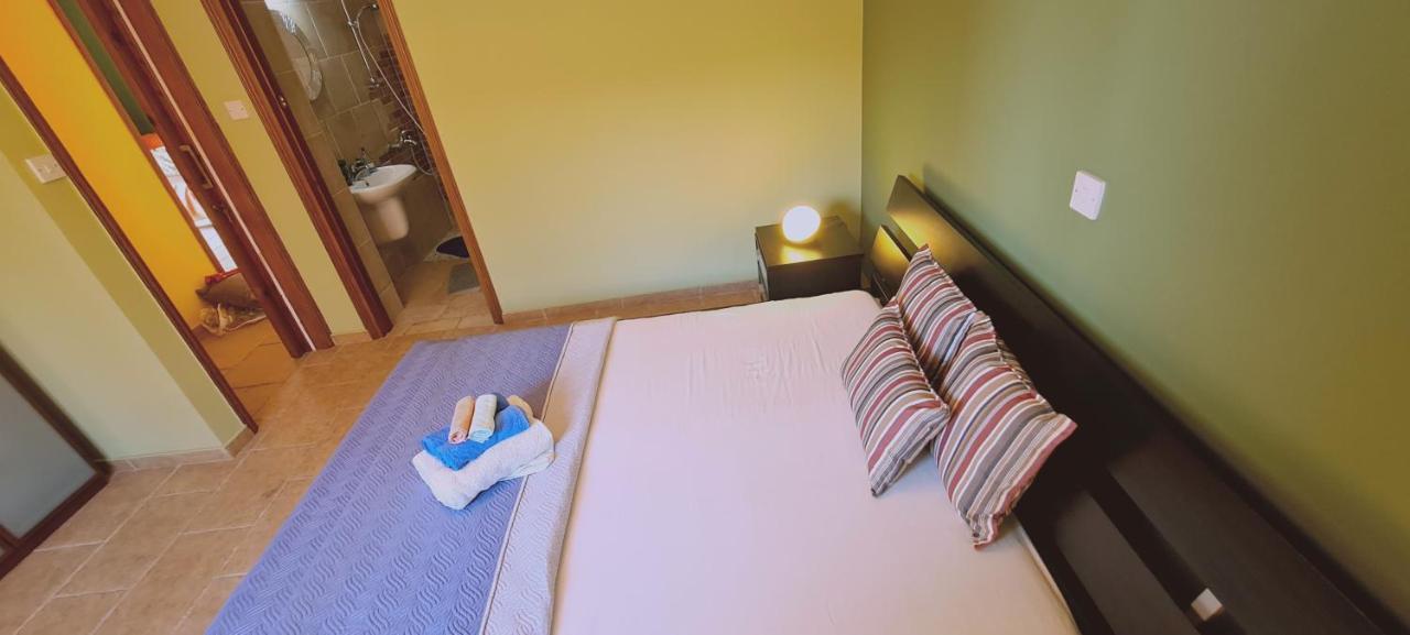 Elegance 3br Apt Apartment *