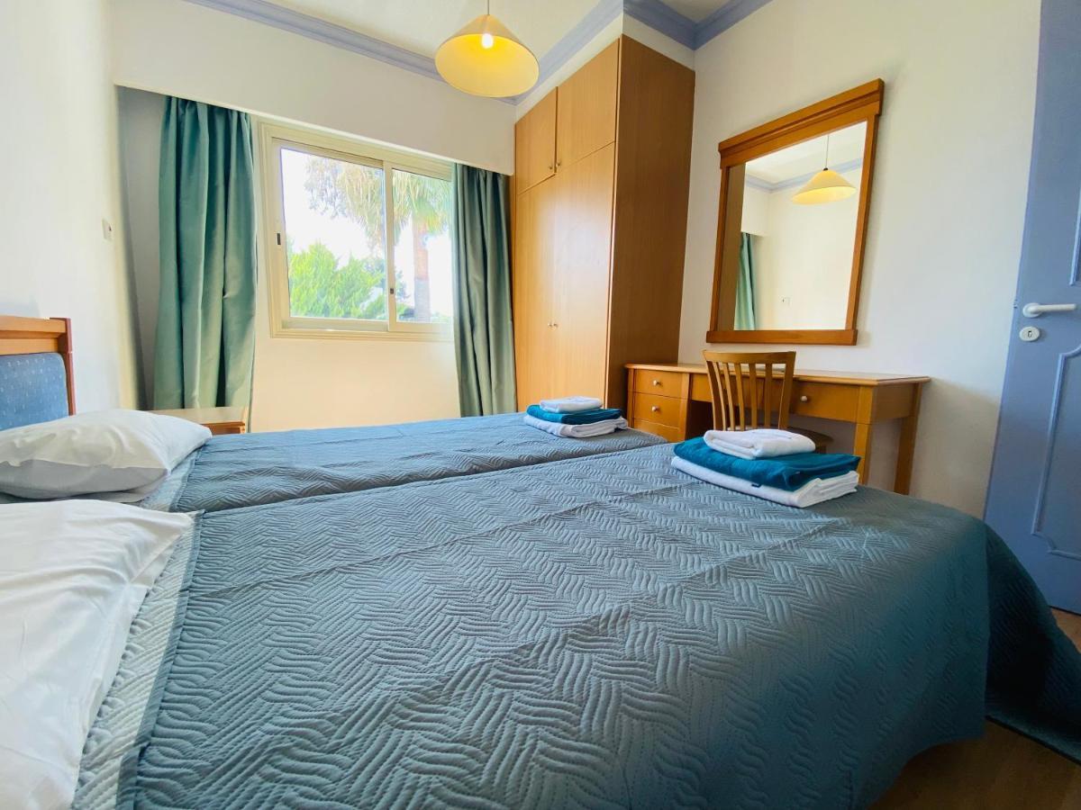 Garden 3 Bedrooms * Paphos