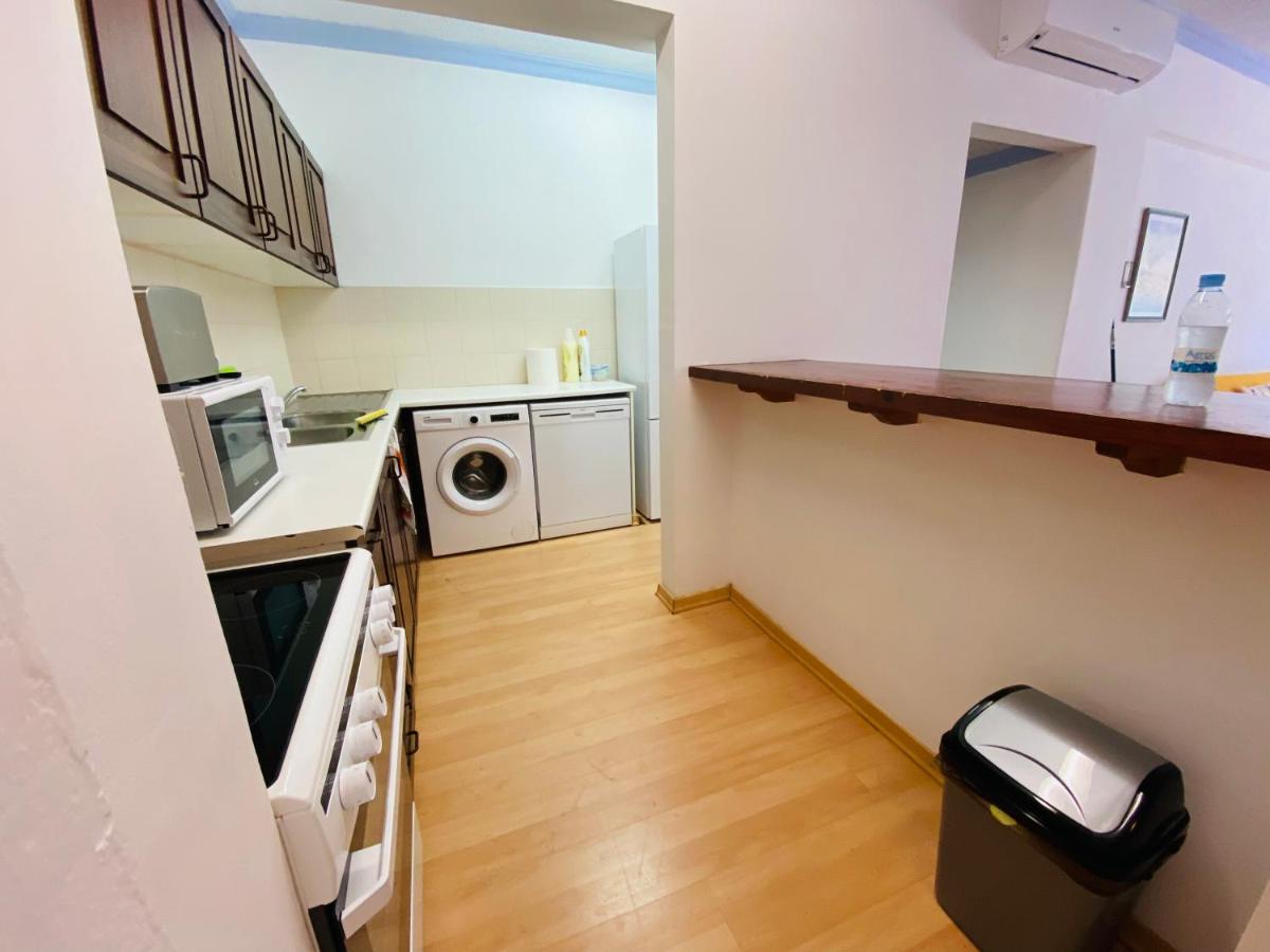 Garden 3 Bedrooms * Paphos