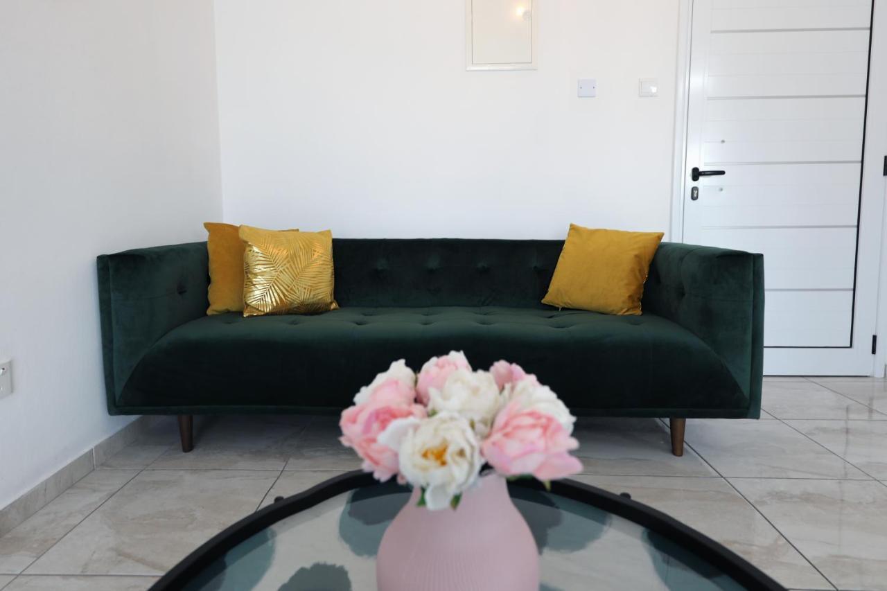 Banlieue 29 - 2 Bedroom Flat In Apartment Paphos