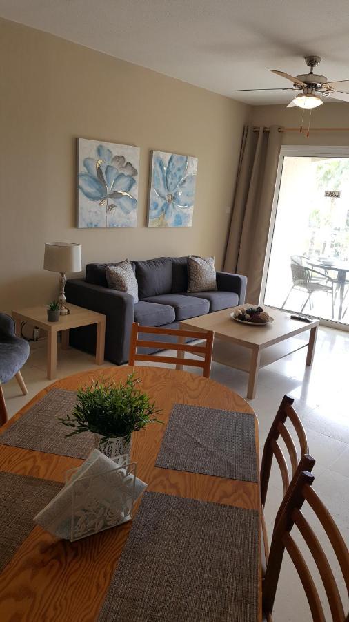 Regina Gardens 205 Block 7 * Paphos