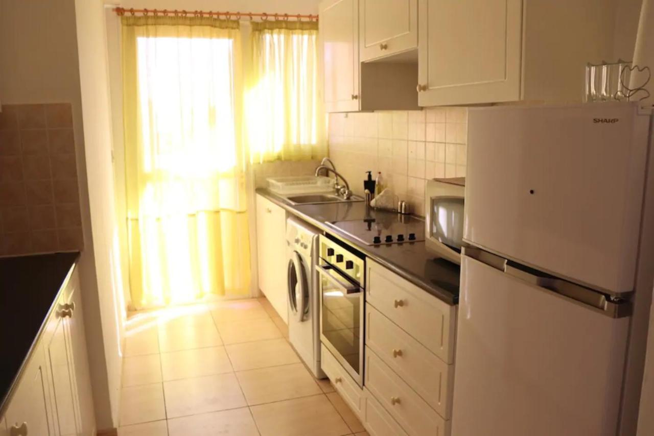 Central 2 Bedroom In Kato Apartamento *