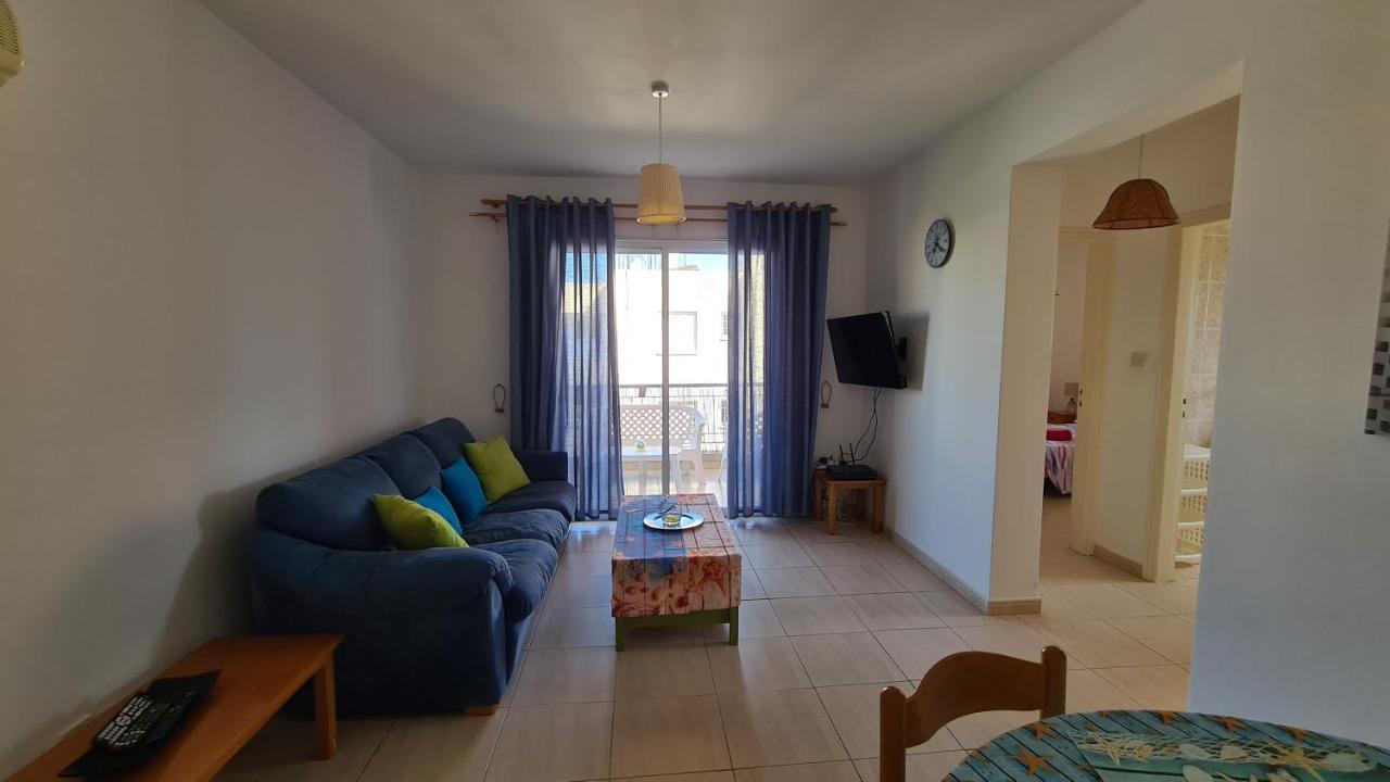 Central 2 Bedroom In Kato
