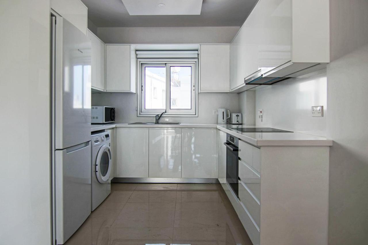 Phaedrus Living: Seaside Luxury Flat Lighthouse 65 Apartment Paphos
