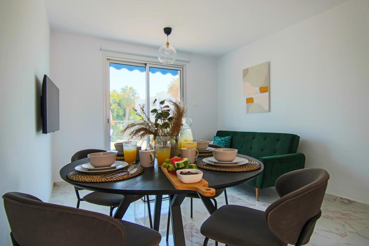 Apartment Phaedrus Living Seaside Luxury Flat Athina 21