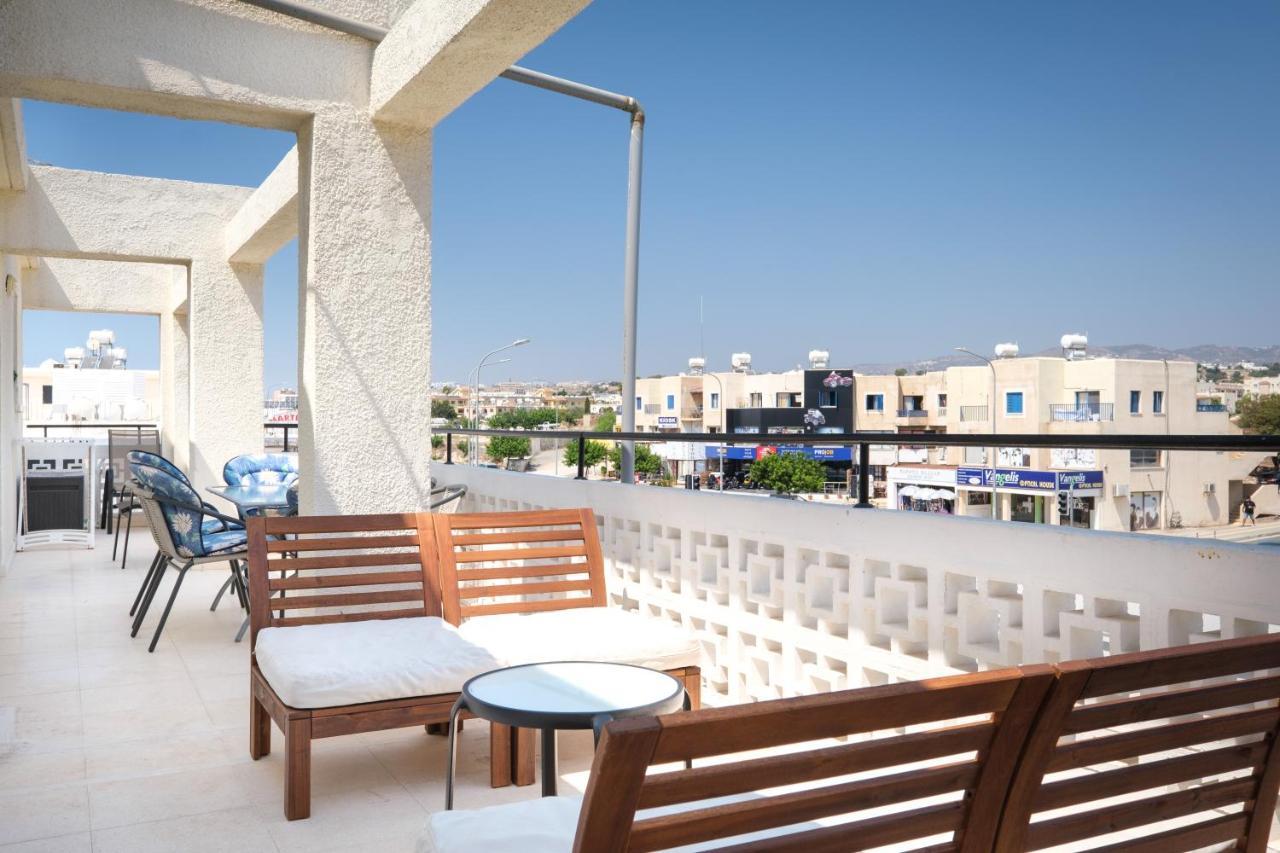 Seaview 3 Bedroom Kings Road Penthouse * Paphos