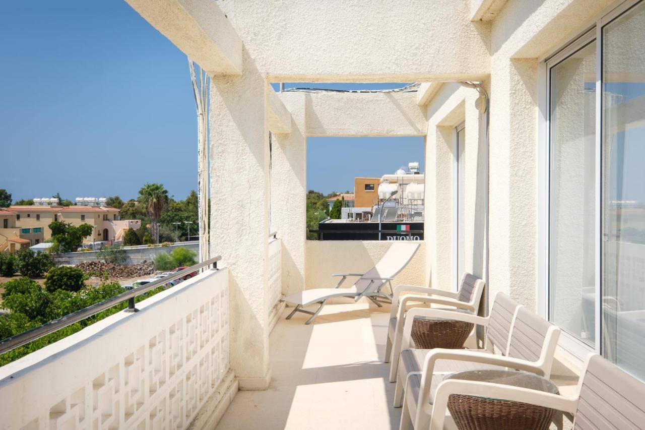 Seaview 3 Bedroom Kings Road Penthouse * Paphos