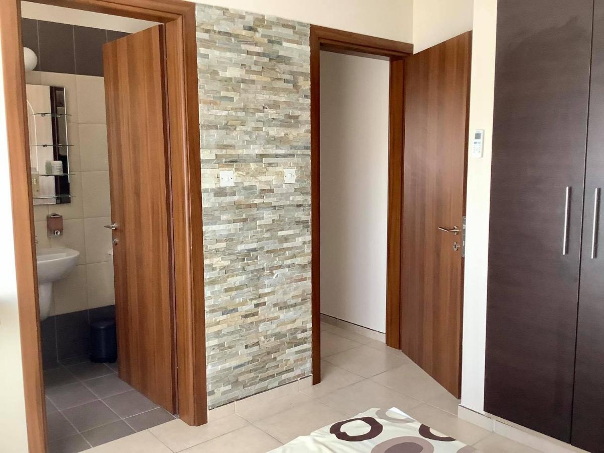 Apartment Nice Freshly Renovated Sea-view