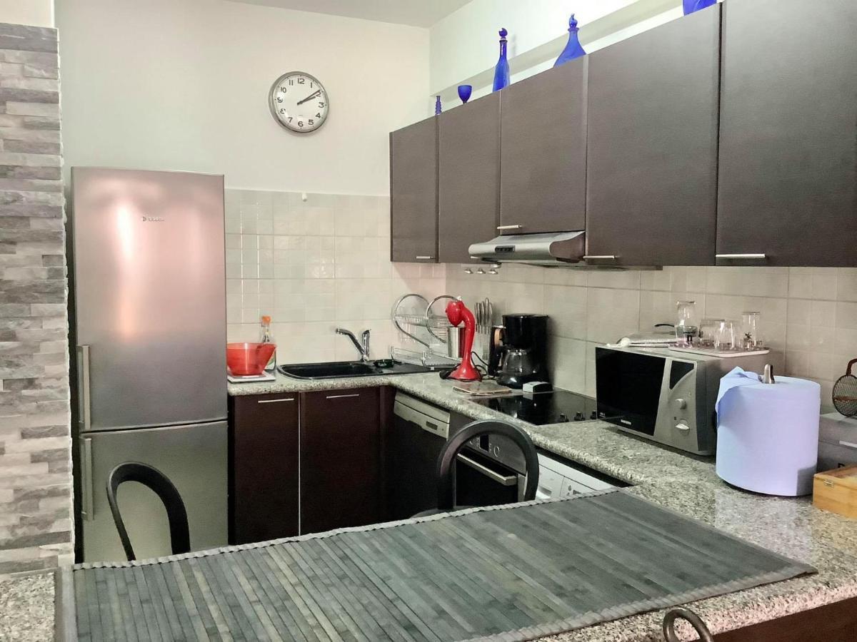 Nice Freshly Renovated Sea-view Apartment *