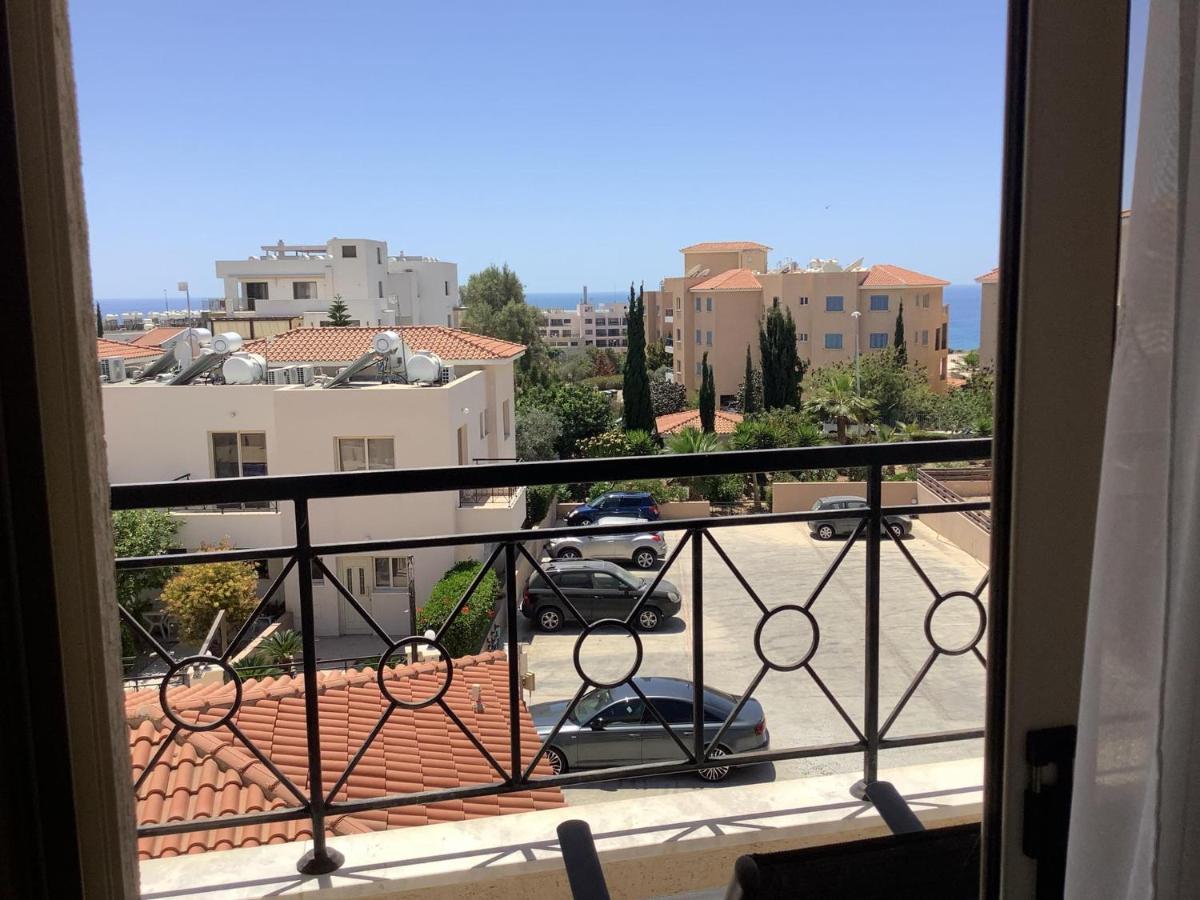 Nice Freshly Renovated Sea-view