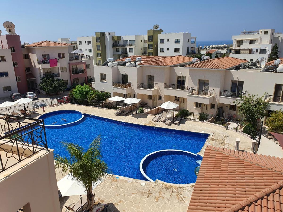 Nice Freshly Renovated Sea-view Apartment Paphos