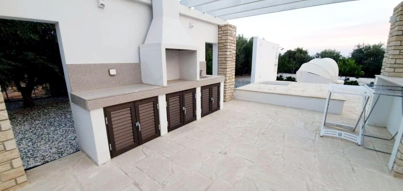 Villa Luxury 6 Bedroom With Privet Pool In *