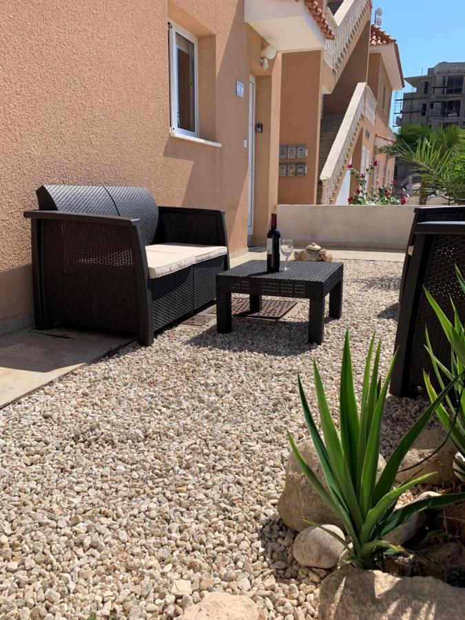 Poolside Ground Floor - B105 Walnut Grove Paphos