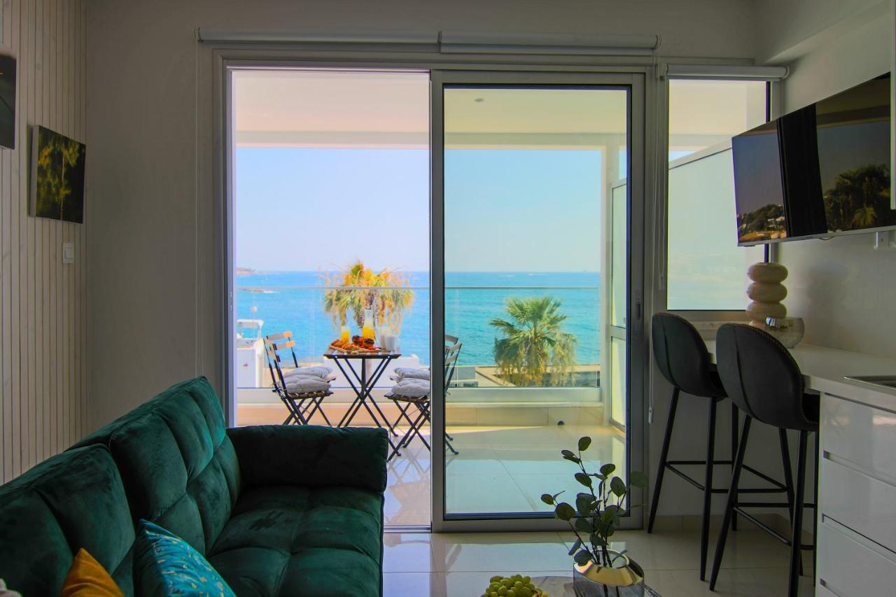 Phaedrus Living: Seaview Emerald Flat Lighthouse 48