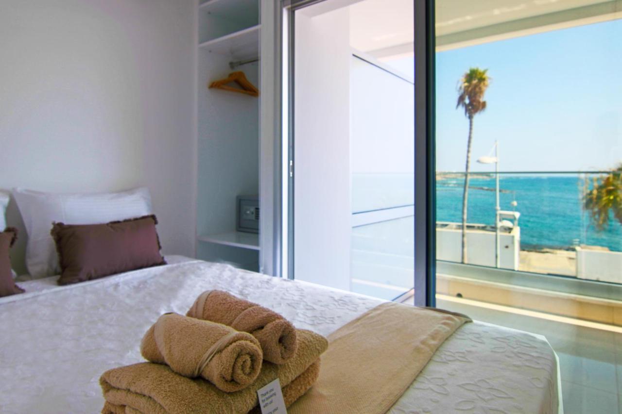 Apartment Phaedrus Living: Seaview Emerald Flat Lighthouse 48 *